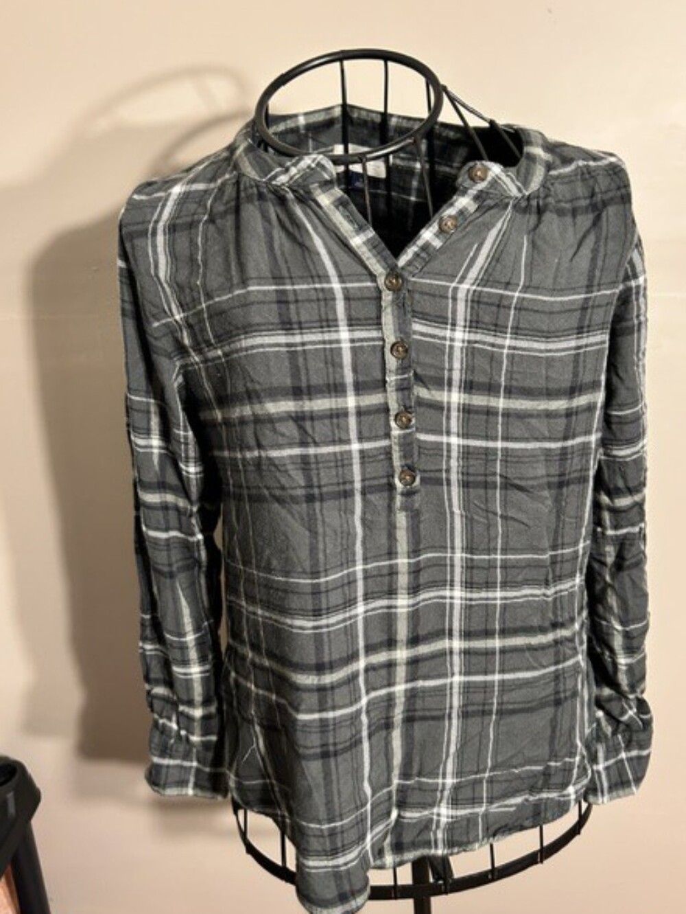 light  flannel size small womens plaid   shirt green long sleeve gorpcore